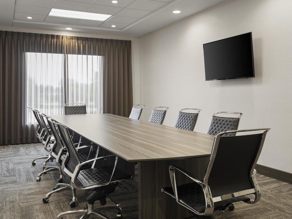 Hyatt Place West Des Moines/Jordan Creek 69/77