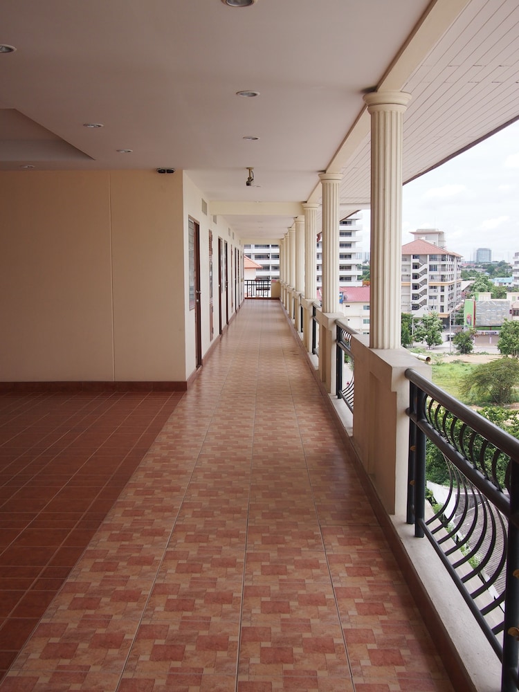 Navin Mansion 2 12/33