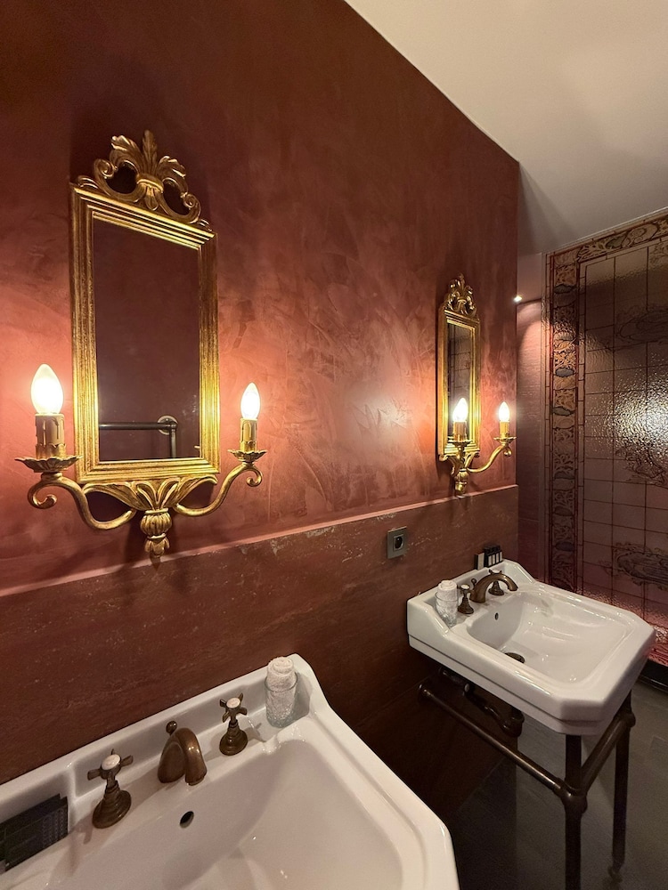 Best Western Residence Cour Saint Georges 55/56