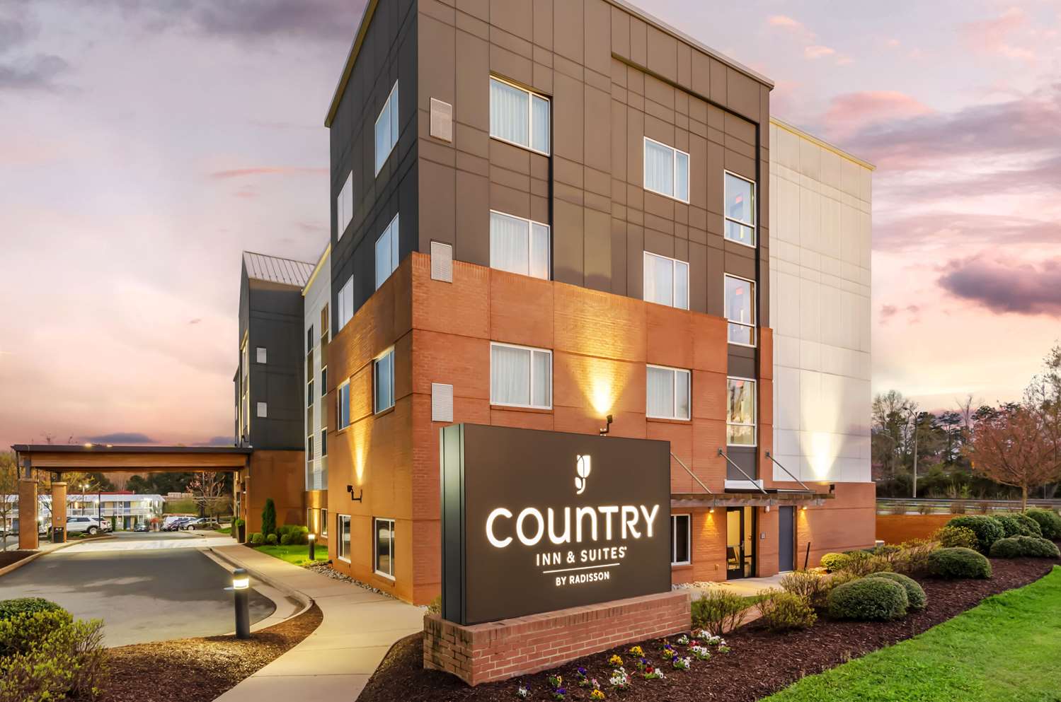 Country Inn and Suites by Radisson, Charlottesville-UVA, VA 2/53