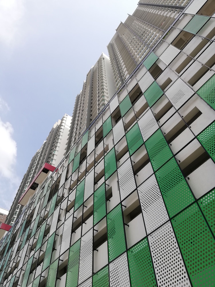 Twin Galaxy Residences 8/36