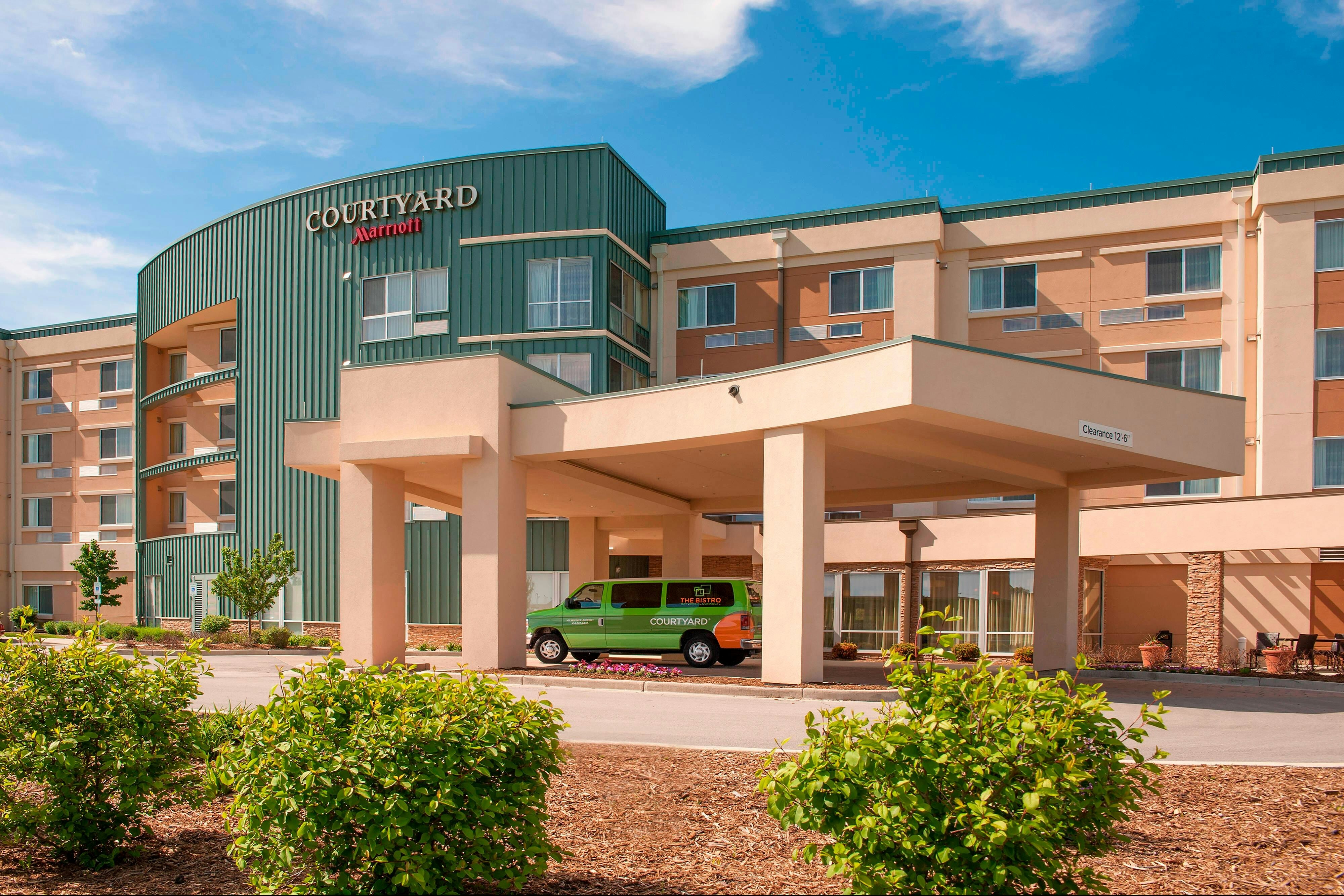 COURTYARD MILWAUKEE AIRPORT in MILWAUKEE - WI