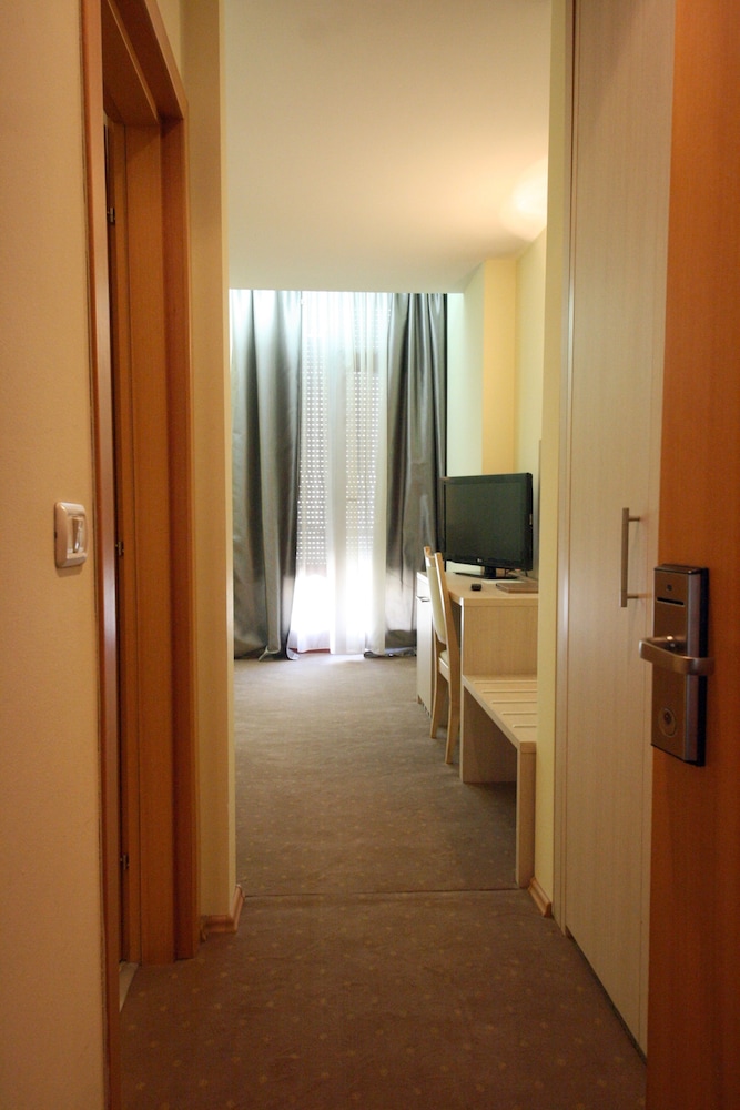 Hotel Savoy 26/57