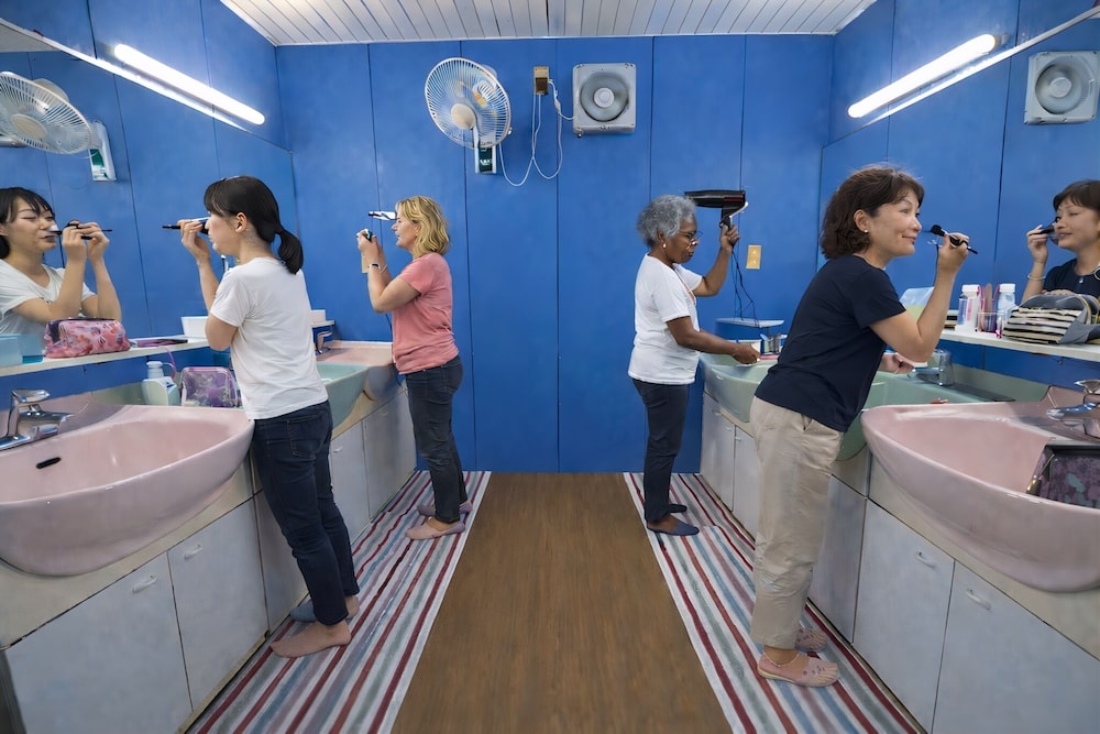 Capsule Hotel Block Room 9/49