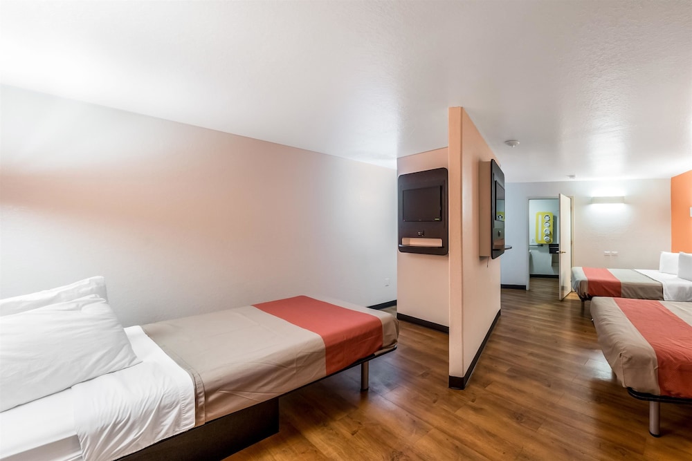 Motel6 Seguin, TX 19/53