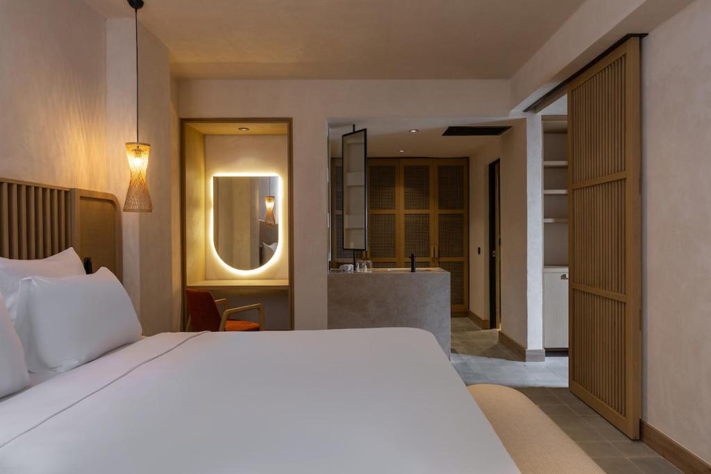 Classic, Suite, Private Garden