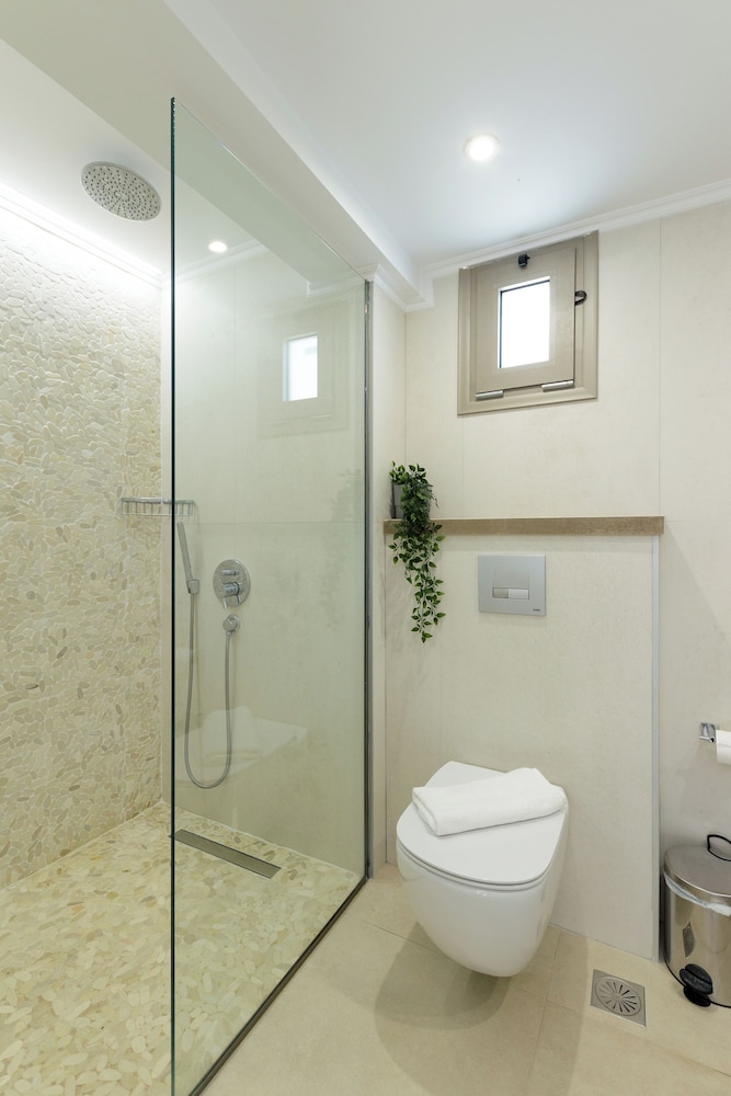 Soleil Rooms & Suites 38/42