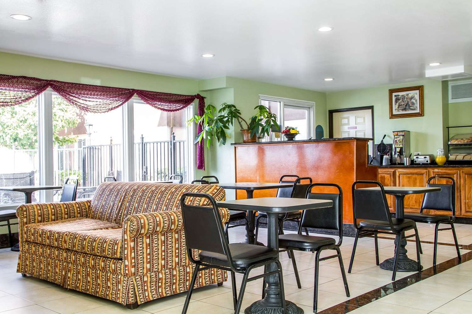 Suites Hayward - Oakland South 24/41