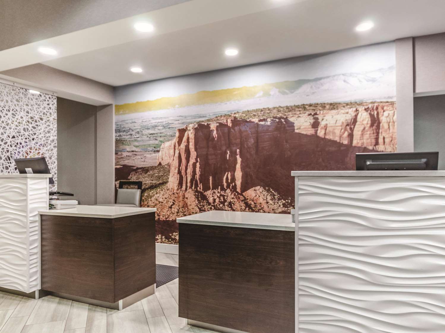 La Quinta Inn & Suites by Wyndham Grand Junction 4/22