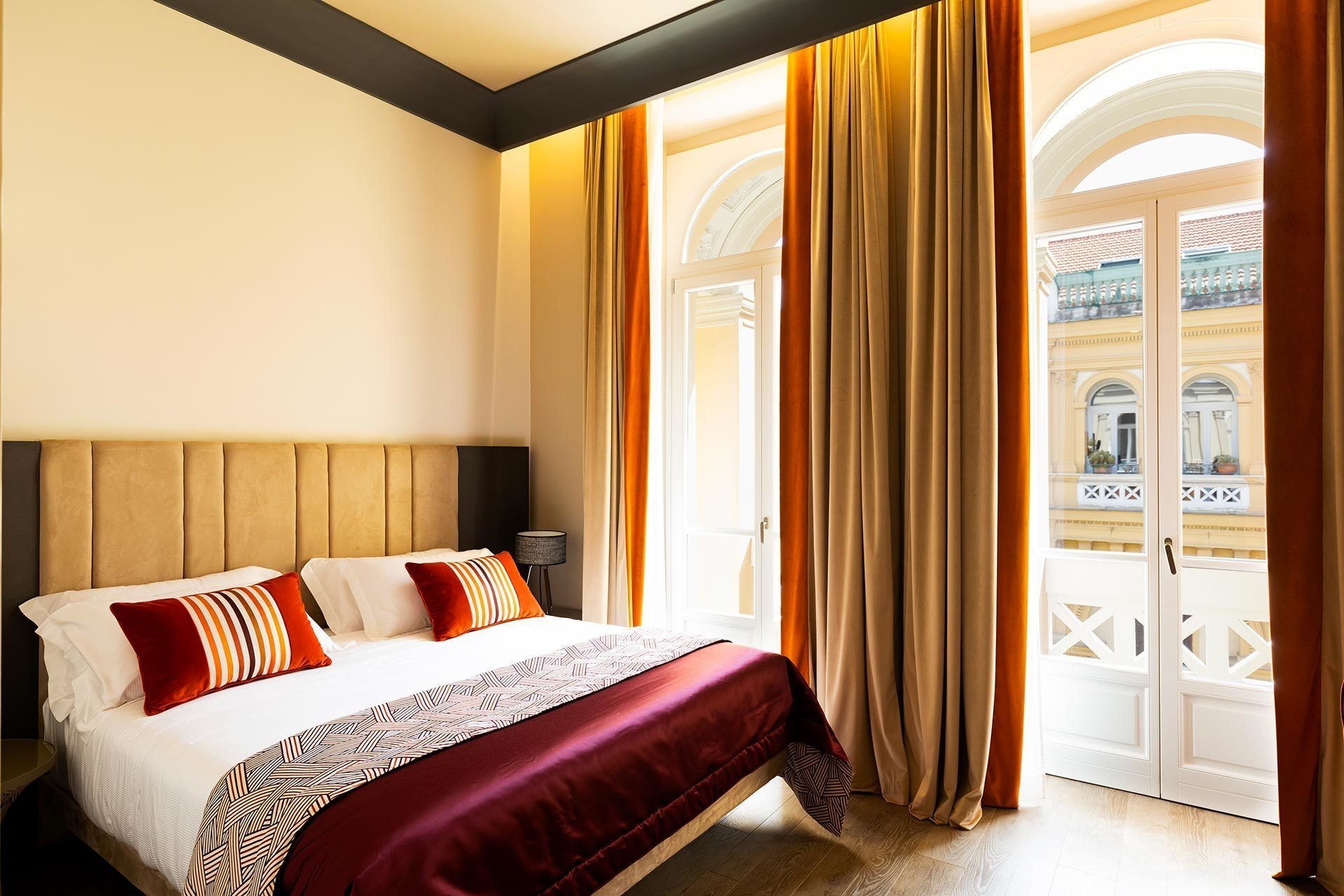 DELUXE, QUEEN BED, CITY VIEW, BALCONY
