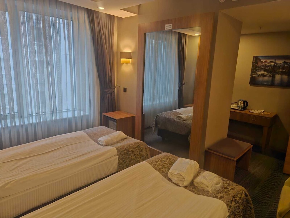 ECONOMY, TWIN BEDS