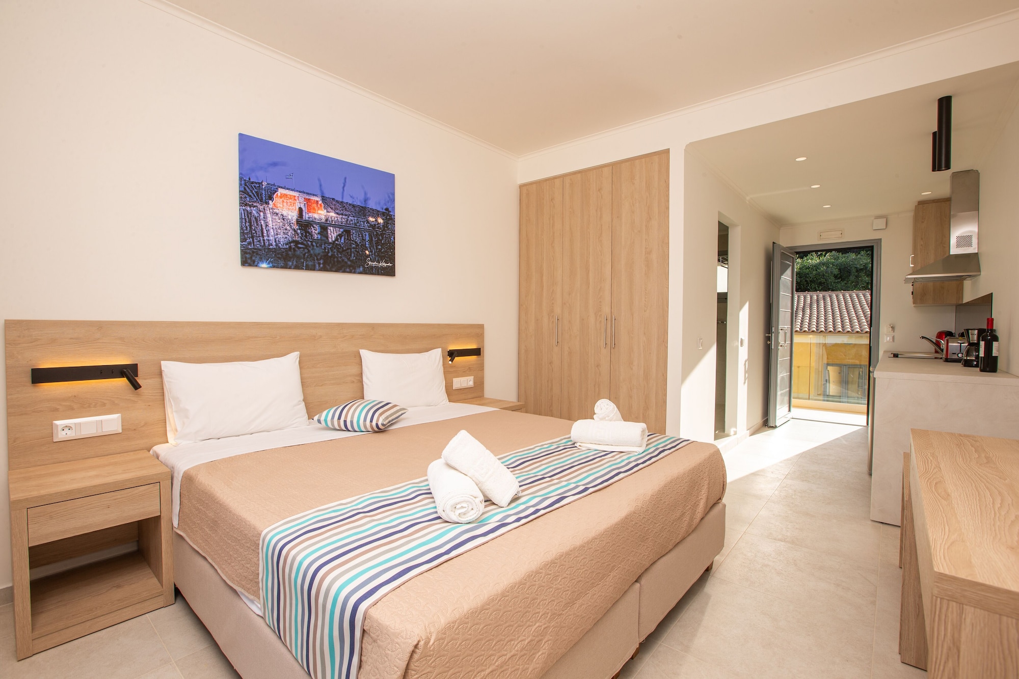 DELUXE, STUDIO, SEA VIEW