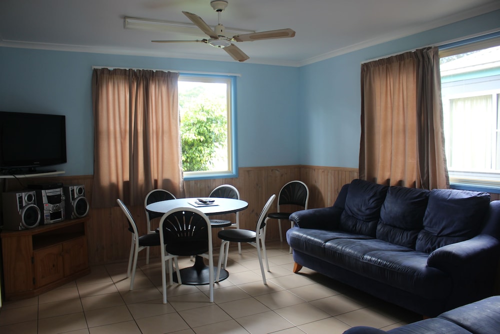 Lanis Holiday Island Caravan Park 41/67