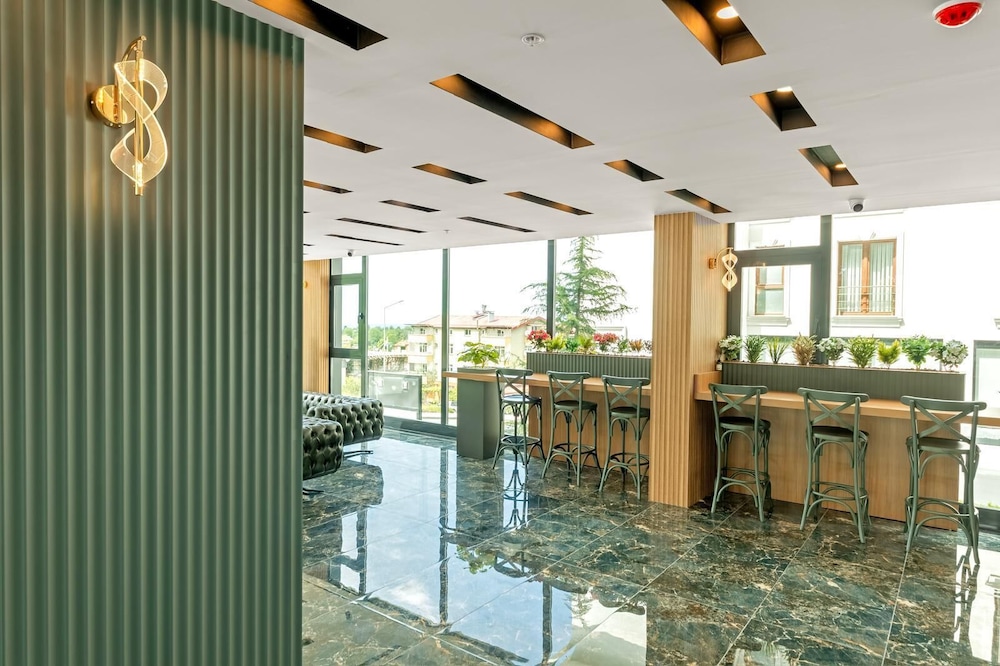Air Barbaros Hotel 44/53