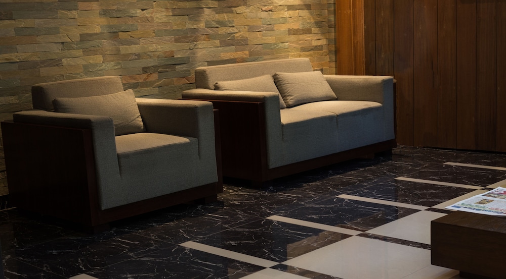 Hotel Anchorage- The Residence 50/63