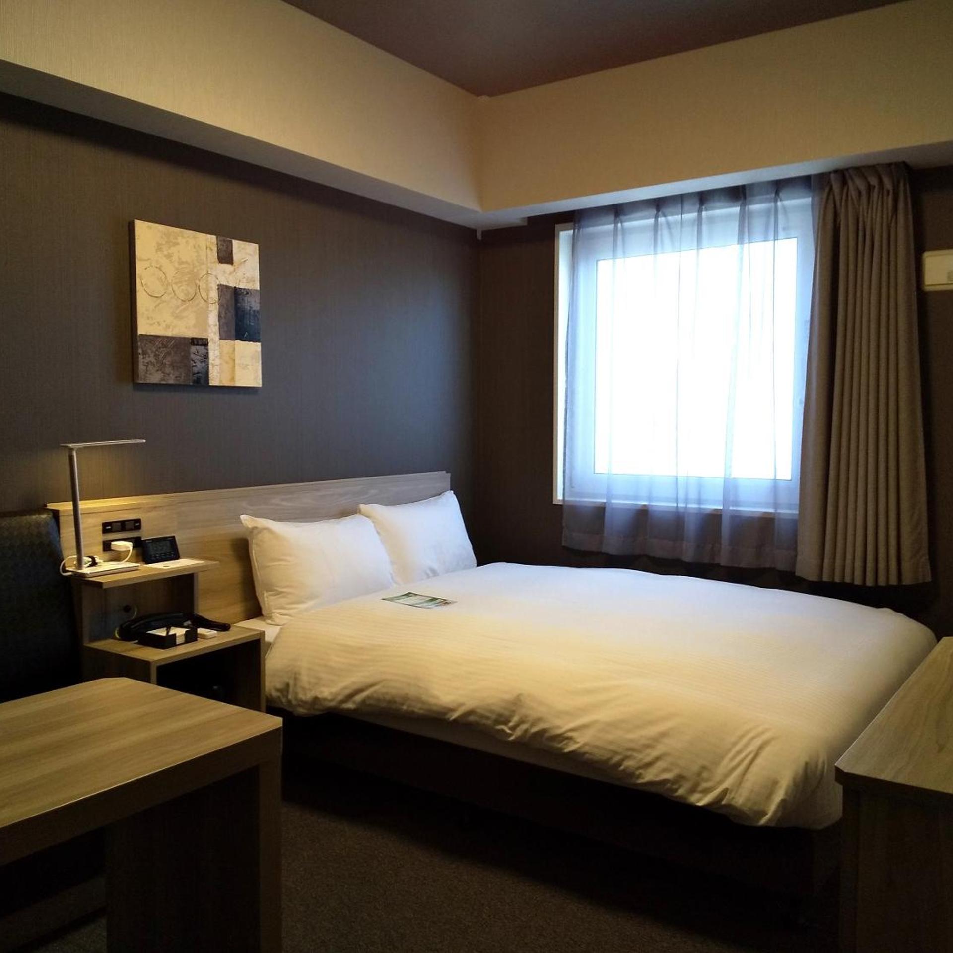 Semi Room, Semi Double Bed