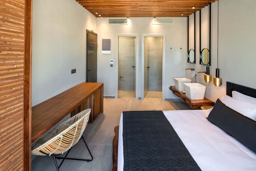 Uma Ray Suites 10/34