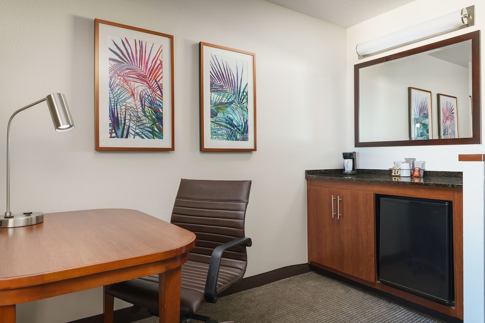 Hyatt Place Fort Lauderdale Airport - South & Cruise Port 37/44