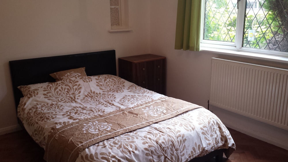 OYO Guest House Ellipse 13/60