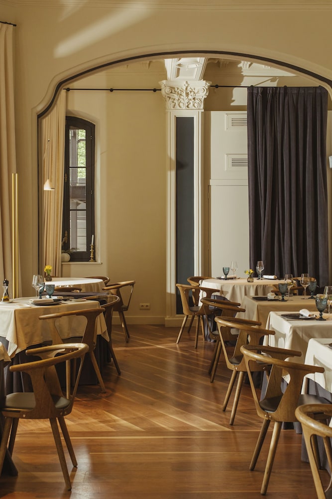 Mercer Hotel Torre del Remei 35/50