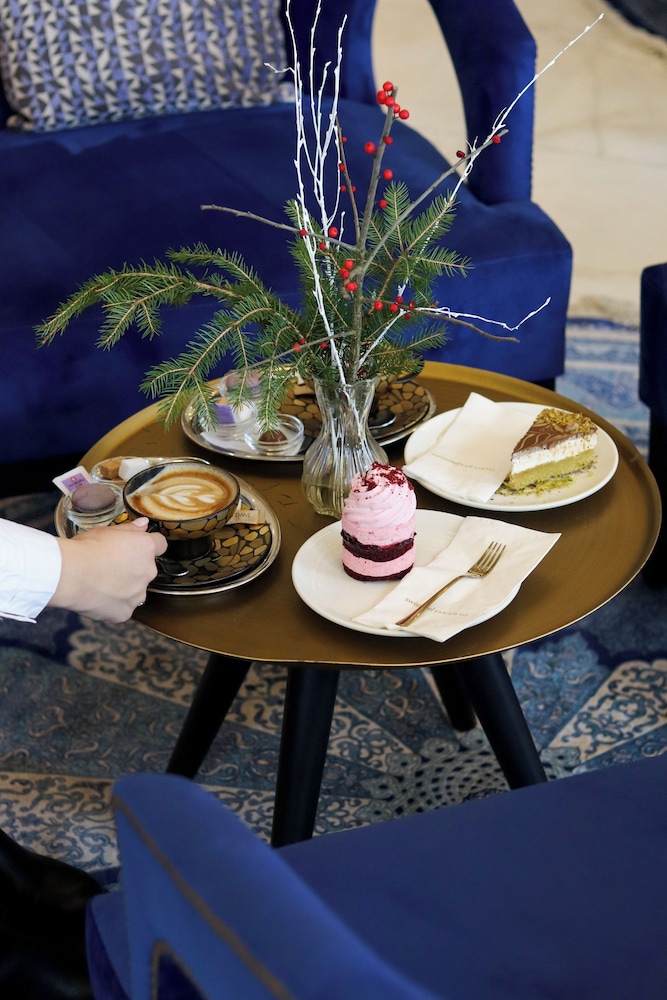 Swissotel Sarajevo 58/65
