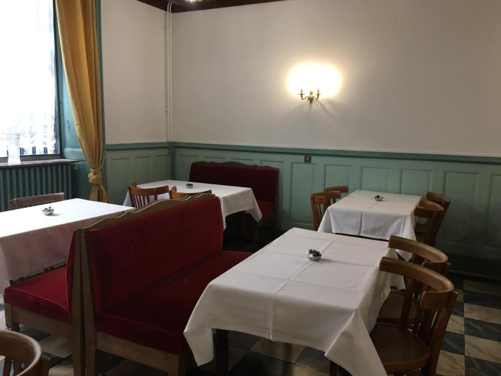 The Old Hotel Ravel 42/48