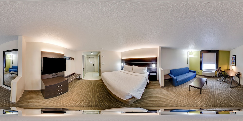 Holiday Inn Express Columbus Downtown 66/75