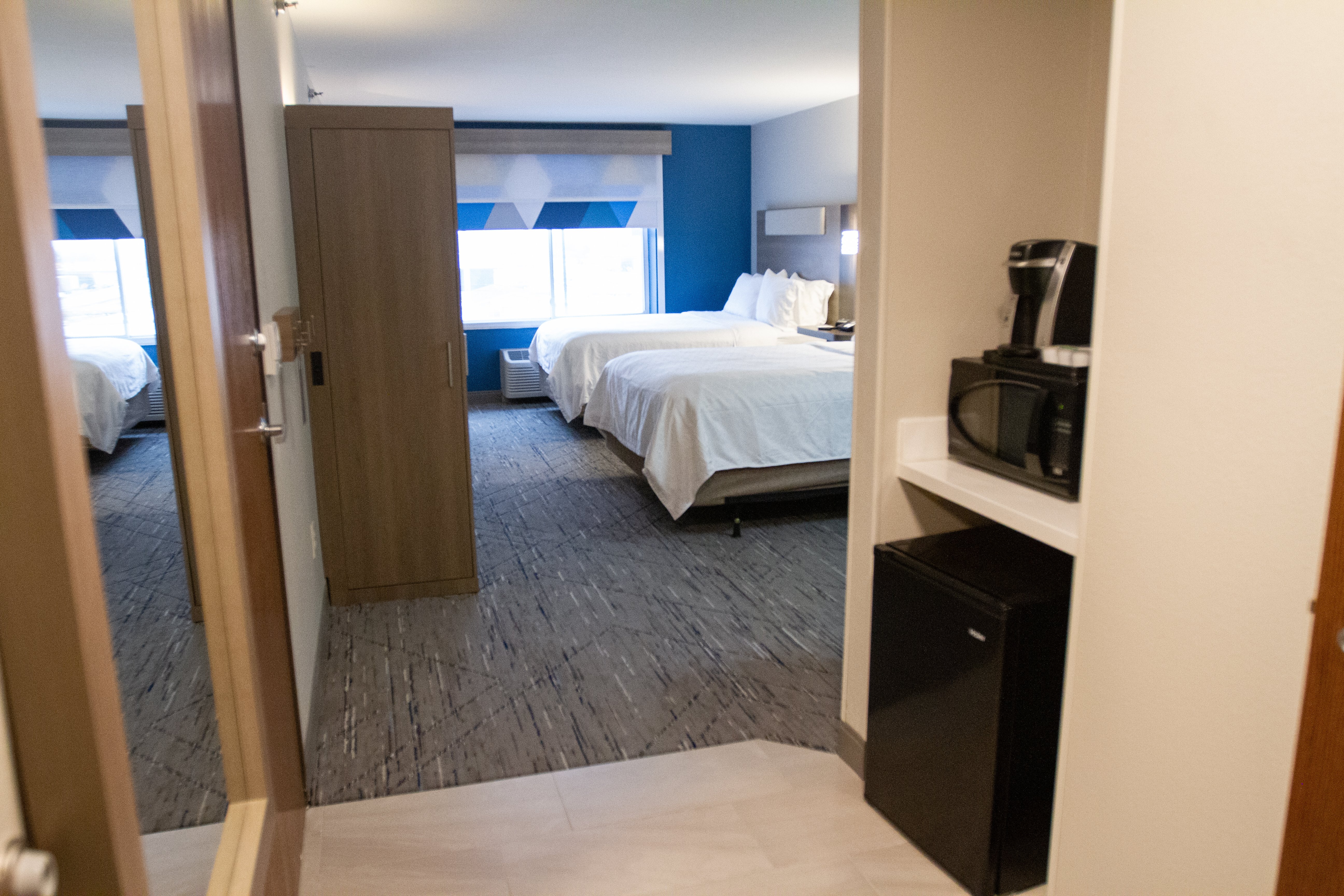 Holiday Inn Express O Neill 40/40