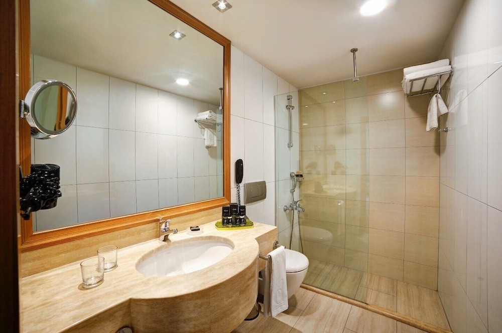Divan Istanbul City 54/54