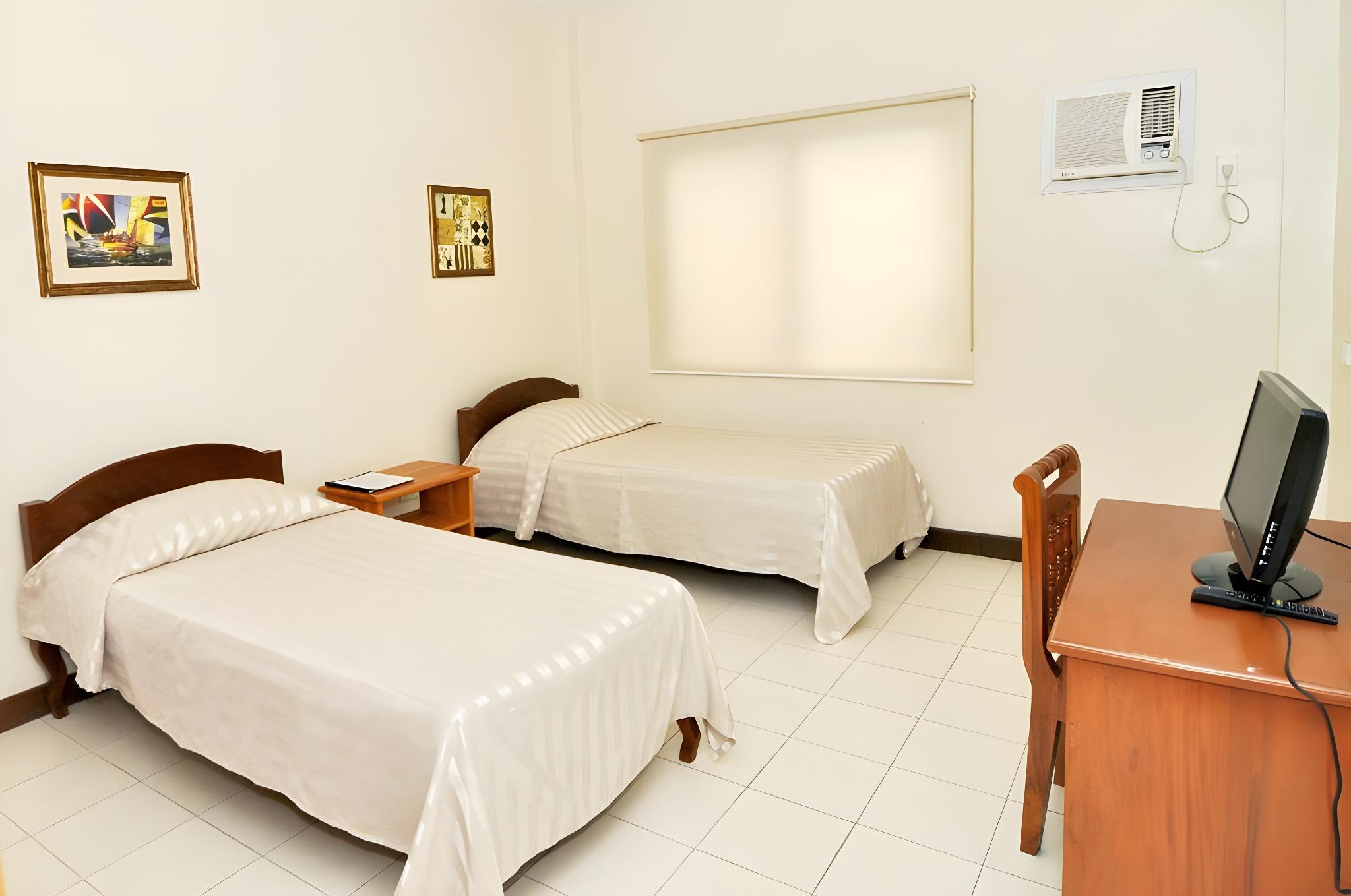 Executive, Suite
