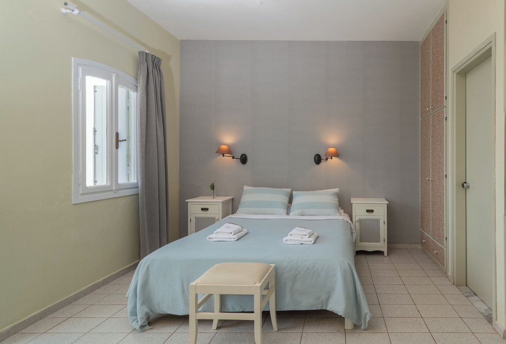 Adrakos Apartments 14/78