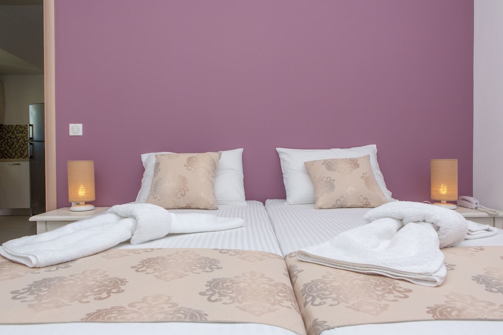 Sun and Moon Villas and Suites 21/72