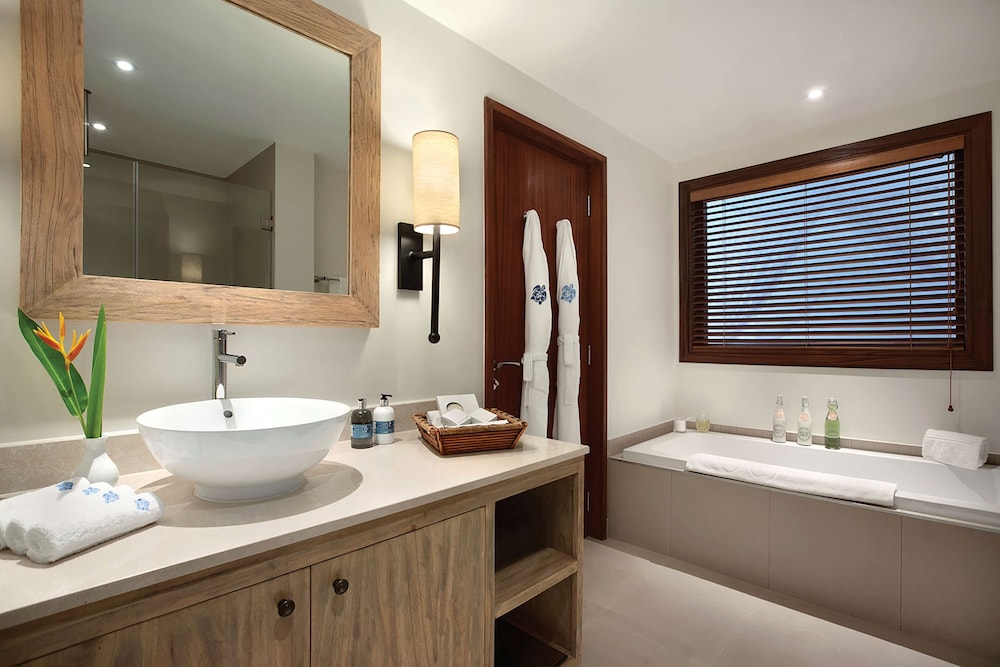 Kempinski Seychelles Resort 23/78