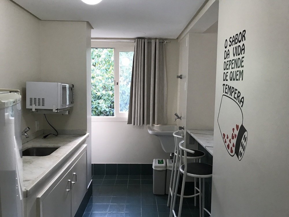 Eko Residence Hotel 37/69