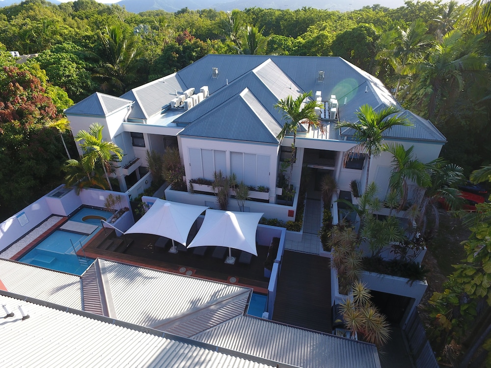 Silkari The Pavilions Port Douglas 1/65