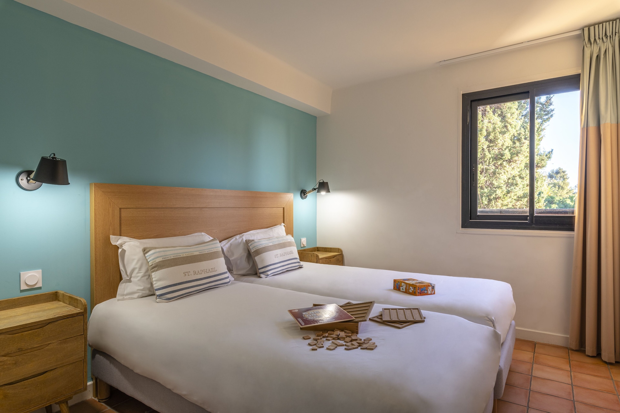 Apartment, Queen and Twin Beds, 2 Trundle Beds, Sea View, Balcony, High Floor