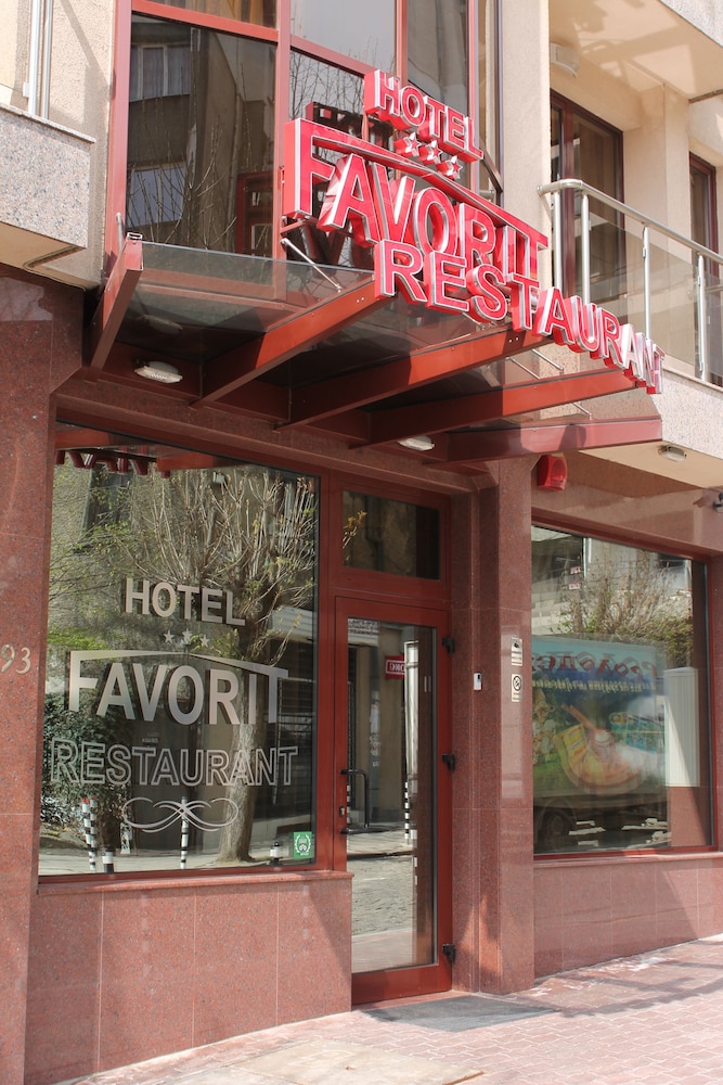 Hotel Favorit 2/50