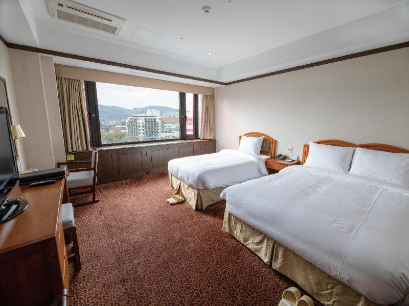 Mountain, Deluxe, Twin Beds