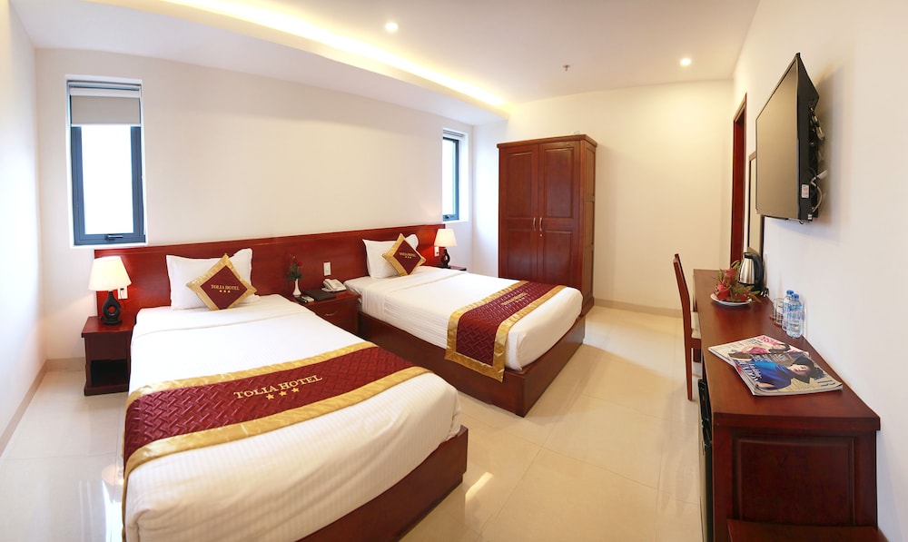 May Beach Hotel 28/43