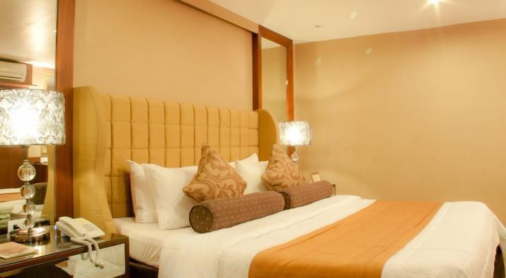 Royal Garden Hotel 20/44