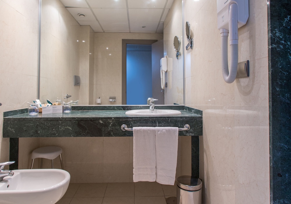 Olympia Hotel Events & Spa 48/50