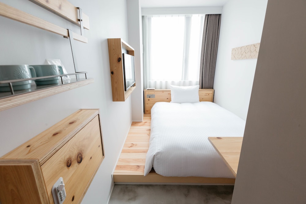 Hotel Locus 34/84