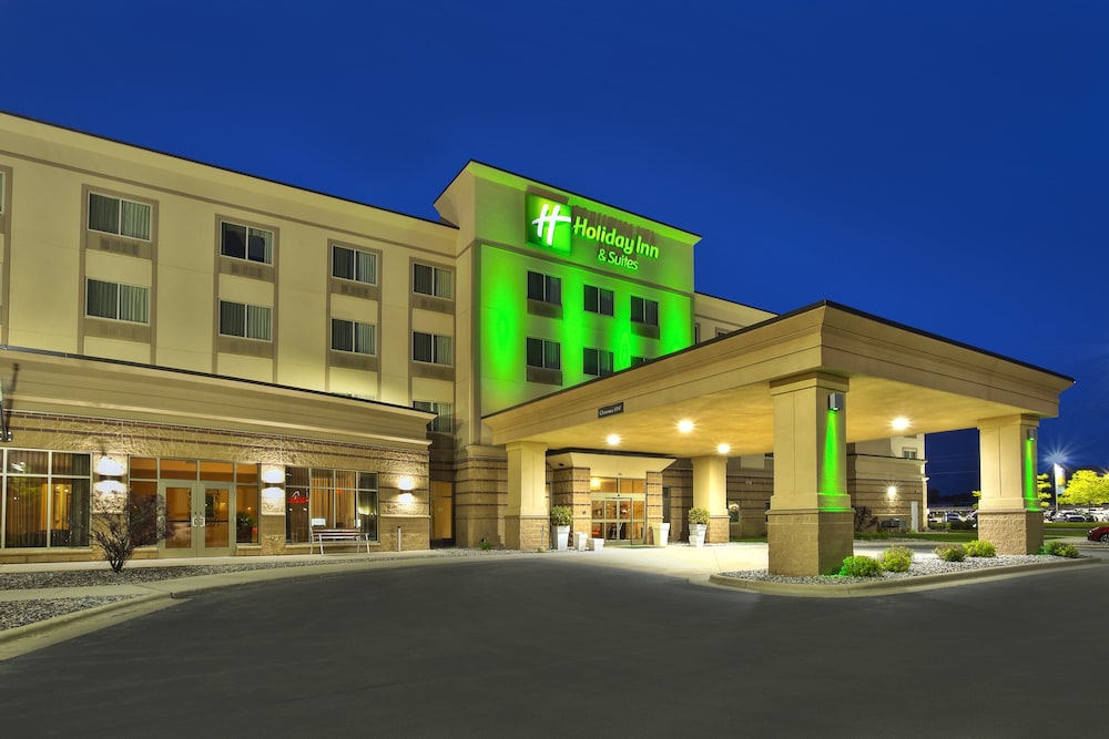 Holiday Inn & Suites Green Bay Stadium 3/39