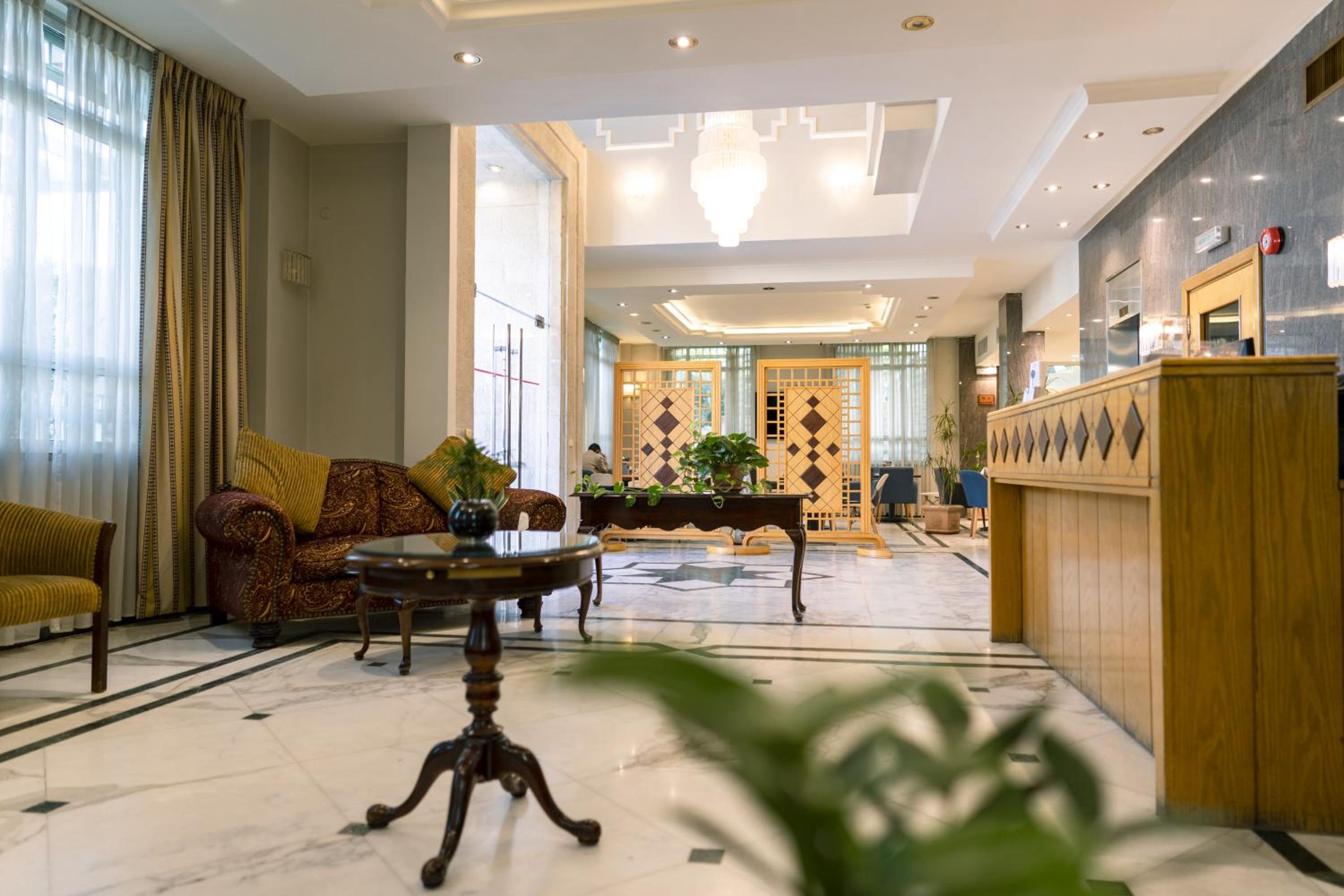Kindi Suites Hotel 6/37