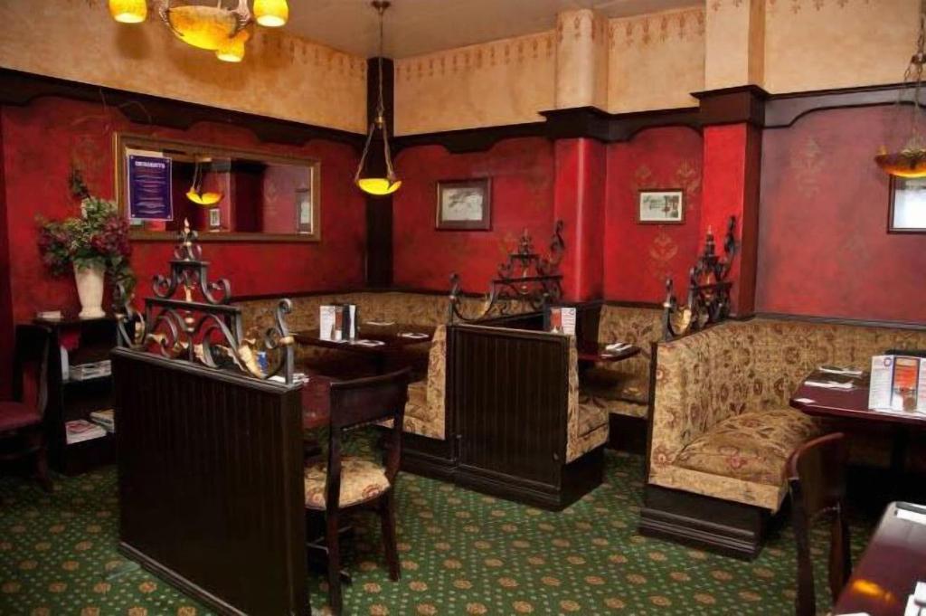 Shenanigans At The Imperial 15/25