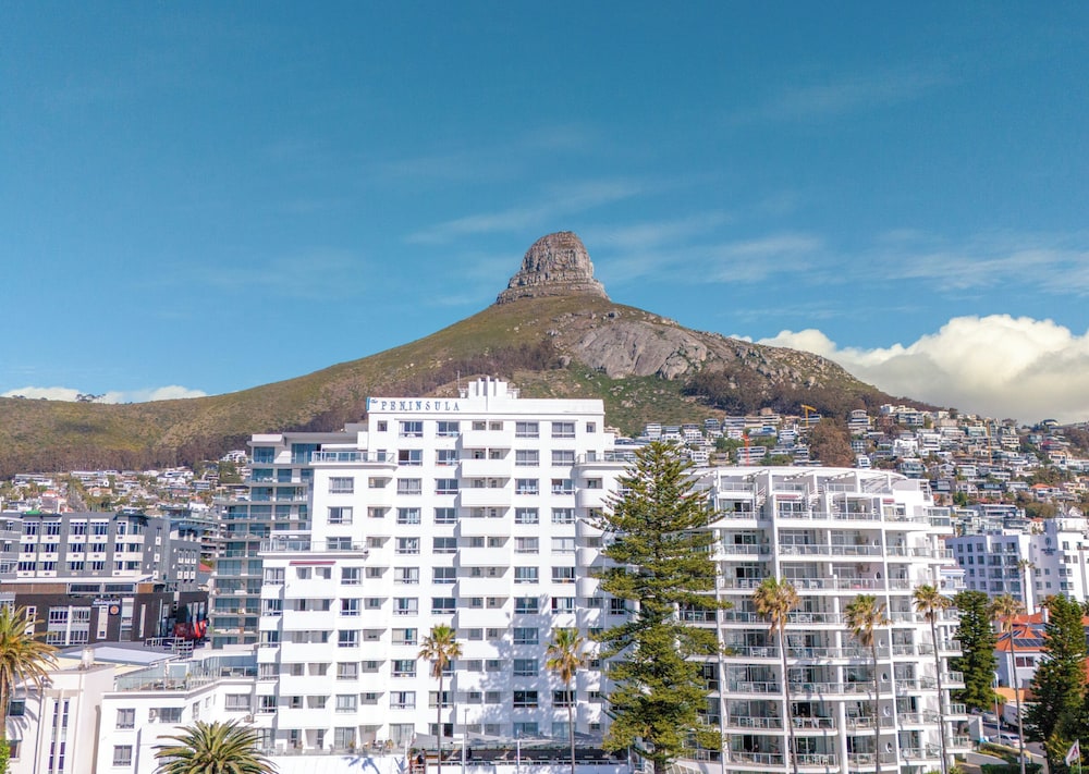 Peninsula All-Suite Hotel by Dream Resorts 4/49