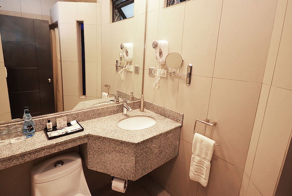 QP HOTELS LIMA 18/59