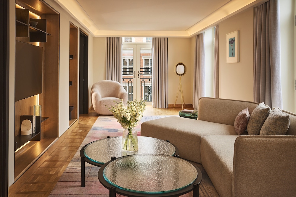 THE BERKELEY HOTEL 50/73