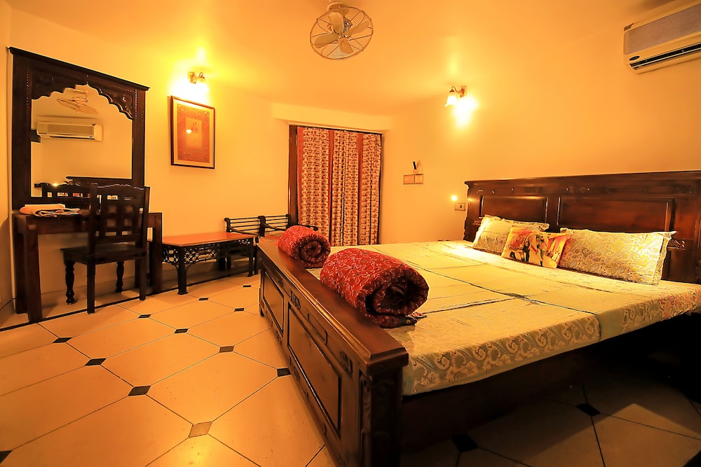 Jaipur Inn 36/62