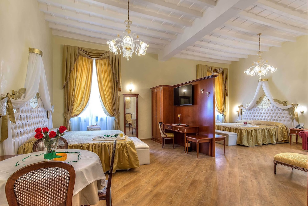 Trevi Rome Suite 29/50